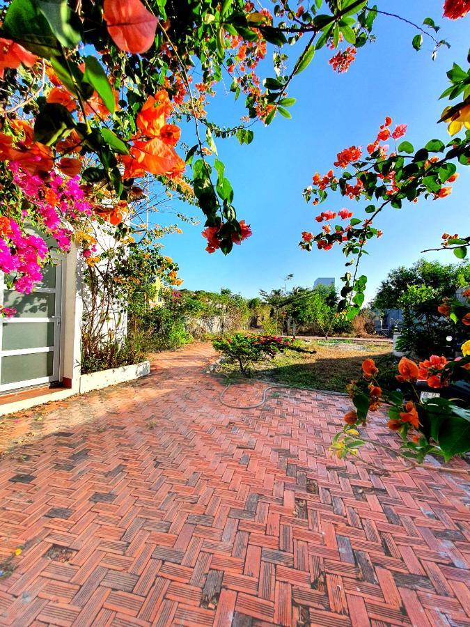 Ho Lan Retreat, Villa Mat Bien Danh Cho 8 Nguoi. Pho Tri Exteriör bild